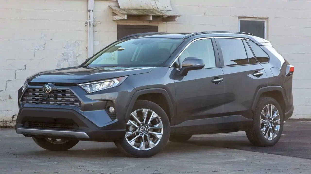 Toyota RAV4 LE